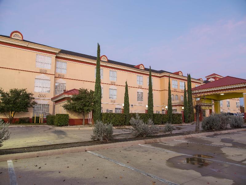 Comfort Suites Fort Worth North Fossil Creek מראה חיצוני תמונה
